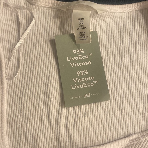 NWT short sleeve button up top/ shrug - Picture 2 of 2